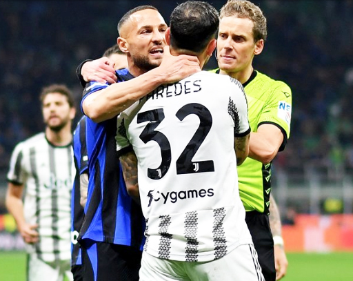 Foto - Galatasaray için çok ama çok büyük tehlike! Şaşkına çevirdiler: Fenerbahçe'den Galatasaray'a dev çalım!