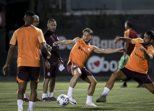 Foto - Galatasaray ile ilgili şok gelişme! Türk devine kötü haberler geldi...