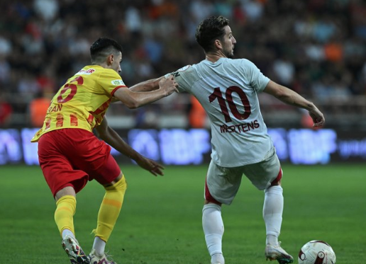 Foto - Galatasaray ile ilgili şok gelişme! Türk devine kötü haberler geldi...