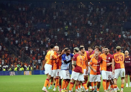 Foto - Galatasaray ile ilgili şok gelişme! Türk devine kötü haberler geldi...