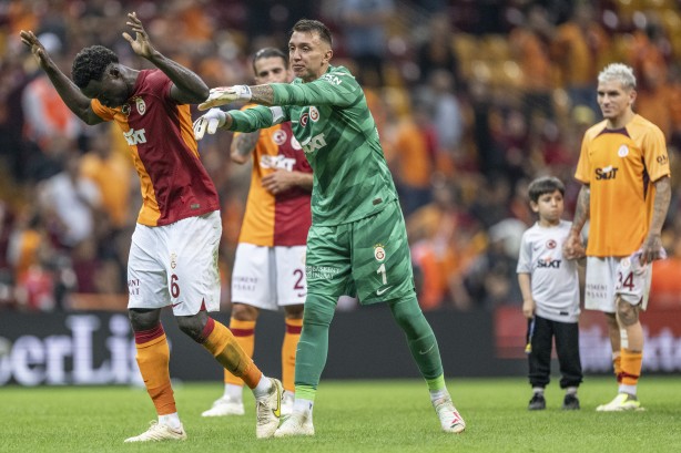 Foto - Galatasaray işte şimdi yandı! Yen isimler yerleştiriliyor: Bu tahmin çok konuşulur! Türkiye'ye duyurdular...