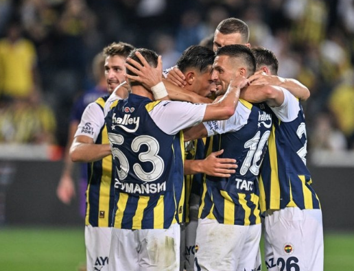 Foto - Galatasaray istedi tahmini tutmadı! Fenerbahçe transfer görüşmeleri üzerine açıkladı: Kapıyor...