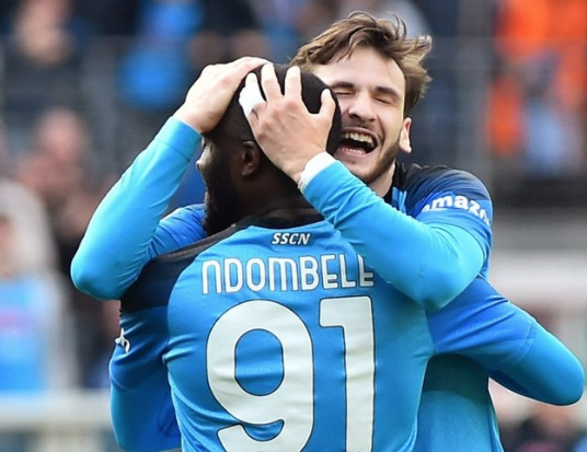 Foto - Galatasaray istedi tahmini tutmadı! Fenerbahçe transfer görüşmeleri üzerine açıkladı: Kapıyor...