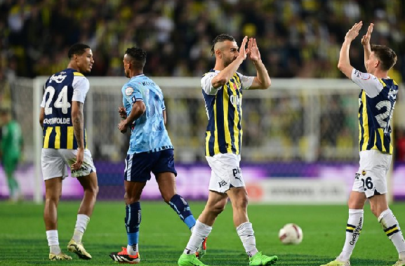 Foto - Galatasaray istiyordu! Yeni sezonda Fenerbahçe alıyor: Bomba iddia... Dikkat çeken değişime imza atacak!