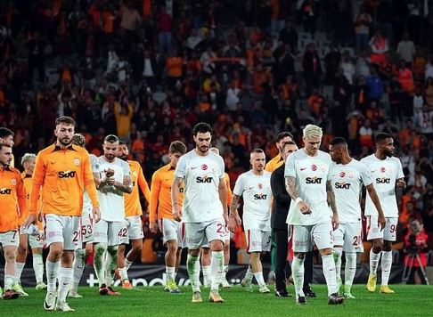 Foto - Galatasaray kaynıyor! Diyerek duyurdular: Felaket haberi ayrıntı vererek müjdelediler: İşte sebebi