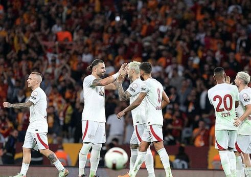 Foto - Galatasaray kaynıyor! Diyerek duyurdular: Felaket haberi ayrıntı vererek müjdelediler: İşte sebebi