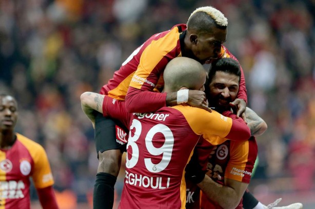 Foto - Galatasaray kolları sıvadı! 6 isimle yollar ayrılıyor
