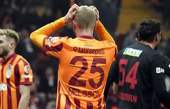 Foto - Galatasaray kupaları kapatmaya başladı! Riski bulunan maça doğru: Son verdi: Olay yorum...