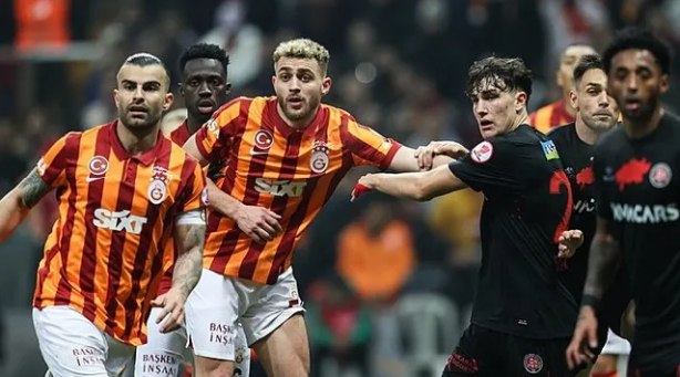 Foto - Galatasaray kupaları kapatmaya başladı! Riski bulunan maça doğru: Son verdi: Olay yorum...