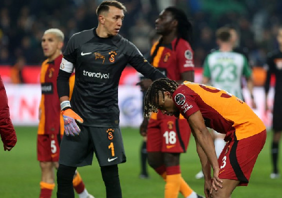 Foto - Galatasaray öyle bir hamle yapacak ki... Yer yerinden oynayacak! Bomba iddia...