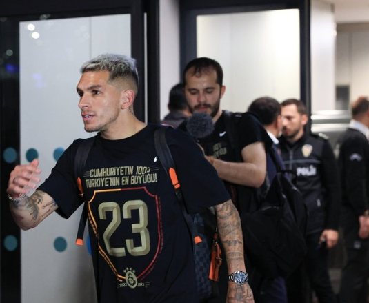 Foto - Galatasaray öyle bir hamle yaptı ki... Yer yerinden oynayacak!