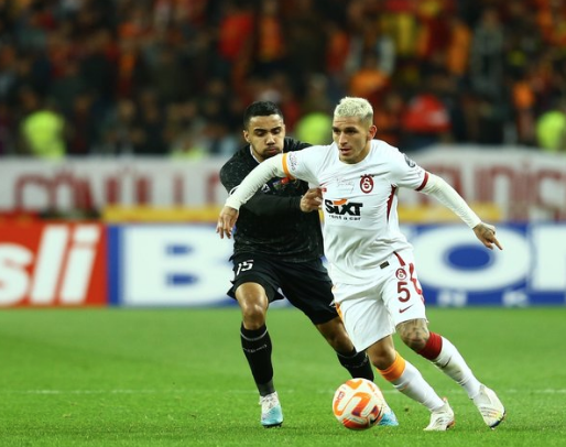 Foto - Galatasaray öyle bir hamle yaptı ki... Yer yerinden oynayacak!