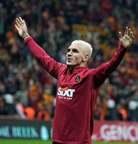 Foto - Galatasaray öyle bir hamle yaptı ki... Yer yerinden oynayacak!