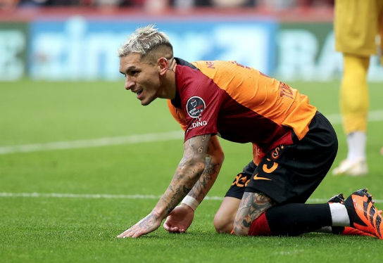 Foto - Galatasaray öyle bir hamle yaptı ki... Yer yerinden oynayacak!