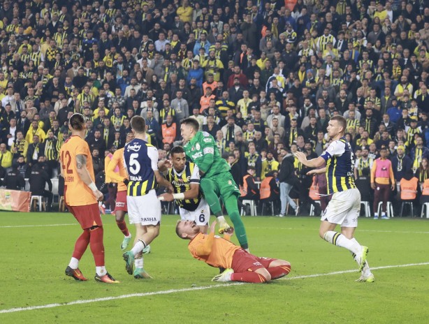 Foto - Galatasaray öyle bir şey yapacak ki... Gerçek çok başka çıktı: İşte bu hiç hesapta yoktu: En büyük rakibi bile şoka girecek!