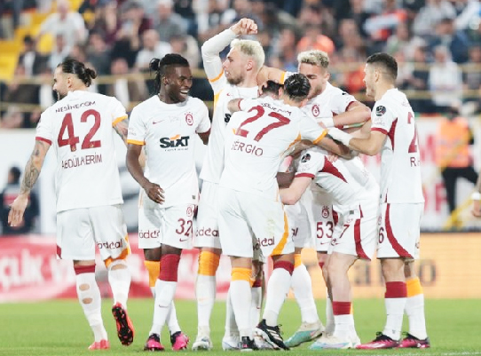 Foto - Galatasaray pastanın çileğini buldu! Erden Timur transferde çıldırdı...