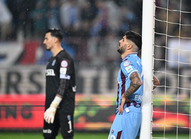 Foto - Galatasaray şimdi kara kara düşünüyor! Flaş teklifler de var: Şok detaylar acıttı! Açıklama yok artık dedirtti!