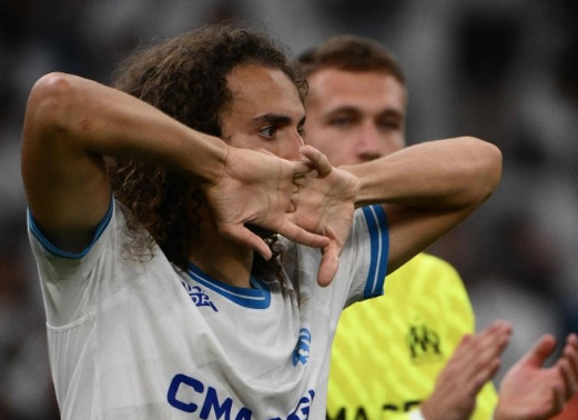 Galatasaray şimdi yandı! Diyerek duyurdular: Büyük rakip çıktı...