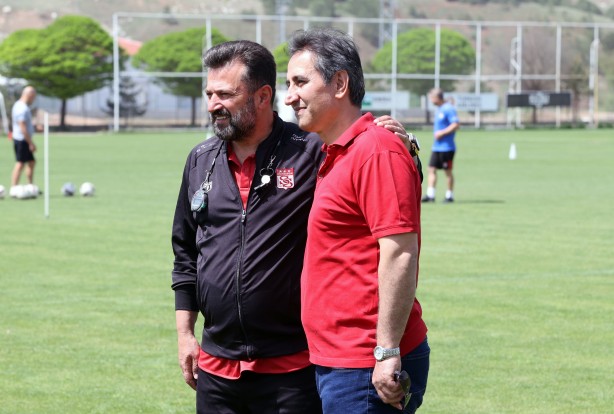 Galatasaray-Sivasspor maçına doğru yine bildik tartışma! Fenerbahçe'yi yıkan Sivasspor Rams Park'ta ne yapacak?