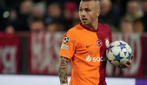 Galatasaray, sol bekte alamazsa geriye iki seçenek geliyor! İşte hiç hesapta olmayan o gelişmeler...