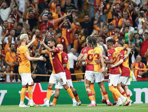 Foto - Galatasaray son bombasını patlatıyor! Milli yıldız koptu geliyor...