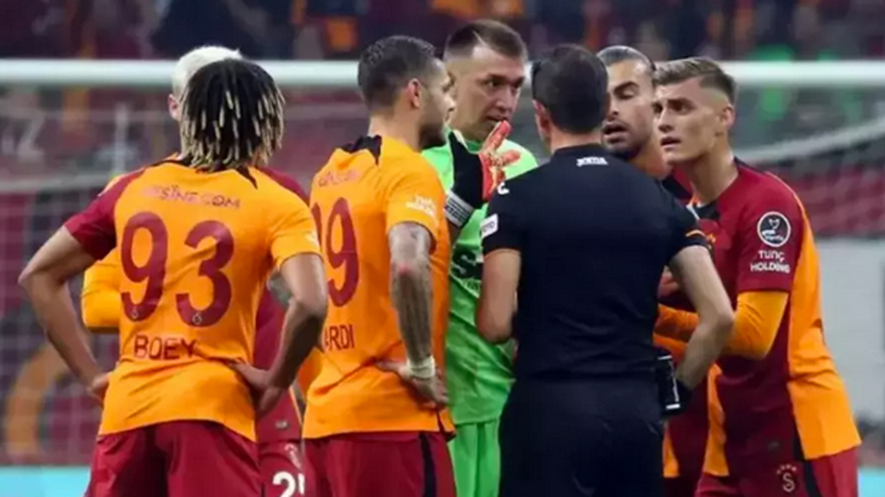 Foto - Galatasaray taraftarı Ali Palabıyık'a çok kızacak! Ortalığı karıştıracak iddia... 