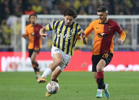 Foto - Galatasaray taraftarına büyük uyarı! Bu oyuncuları hemen ama hemen ekleyin...