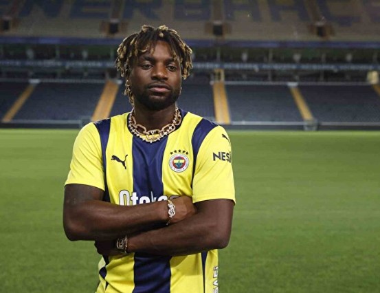 Foto - Galatasaray taraftarını çıldırttı! Fenerbahçe'nin yeni transferinden olay hareket