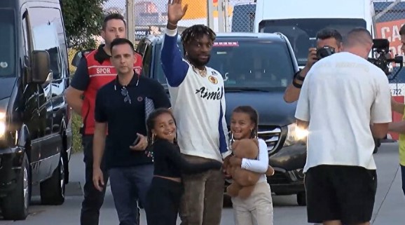 Foto - Galatasaray taraftarını çıldırttı! Fenerbahçe'nin yeni transferinden olay hareket