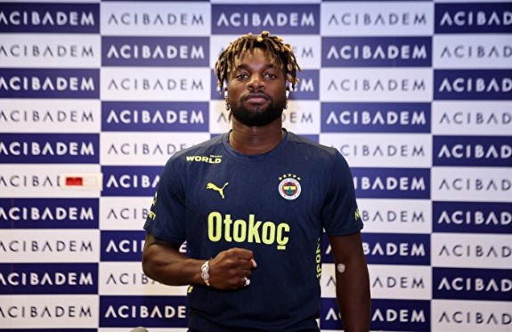 Foto - Galatasaray taraftarını çıldırttı! Fenerbahçe'nin yeni transferinden olay hareket