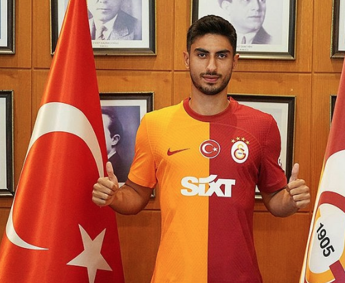 Foto - Galatasaray transferde kesenin ağzını açtı! Verilen maaşlar dudak uçuklattı: Haberi böyle verdi… Herkesi tedirgin etti