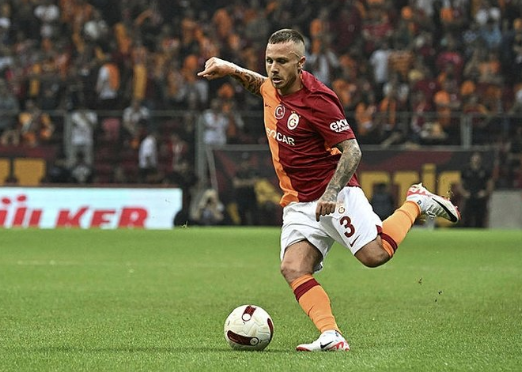 Foto - Galatasaray transferde kesenin ağzını açtı! Verilen maaşlar dudak uçuklattı: Haberi böyle verdi… Herkesi tedirgin etti