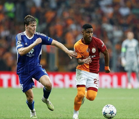 Foto - Galatasaray transferde kesenin ağzını açtı! Verilen maaşlar dudak uçuklattı: Haberi böyle verdi… Herkesi tedirgin etti