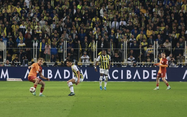 Foto - Galatasaray ve Fenerbahçe bombası: İşte Okan Buruk ve İsmail Kartal'ın imha planı! Yıldız isme şok...