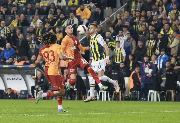 Foto - Galatasaray ve Fenerbahçe bombası: İşte Okan Buruk ve İsmail Kartal'ın imha planı! Yıldız isme şok...