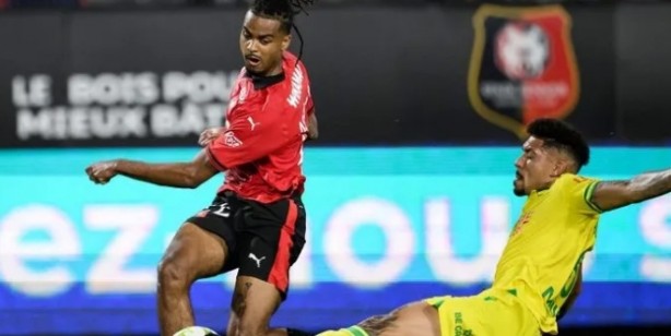 Foto - Galatasaray yeni Sacha Boey’ini anında buldu! Fransızlar duyurdu: İşte Okan Buruk’un yeni prensi…