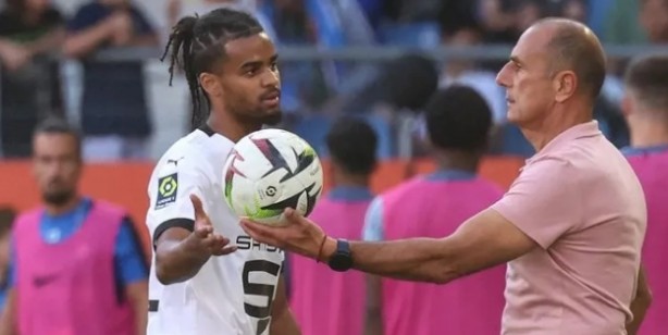 Foto - Galatasaray yeni Sacha Boey’ini anında buldu! Fransızlar duyurdu: İşte Okan Buruk’un yeni prensi…