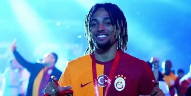Foto - Galatasaray yeni Sacha Boey’ini anında buldu! Fransızlar duyurdu: İşte Okan Buruk’un yeni prensi…