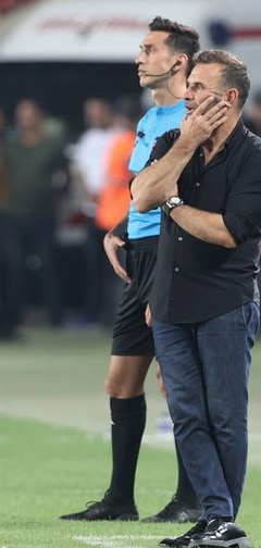 Foto - Galatasaray yıldız isimle sözleşme yeniliyor! Avrupa devlerinin radarındaydı...