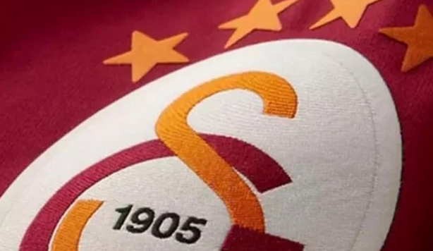 Galatasaray'a 19'luk isim! Sistemi değiştiriyor: Dikkat çeken detay: Artık böyle: Yetiyor dediler ve çalıştırıyor...