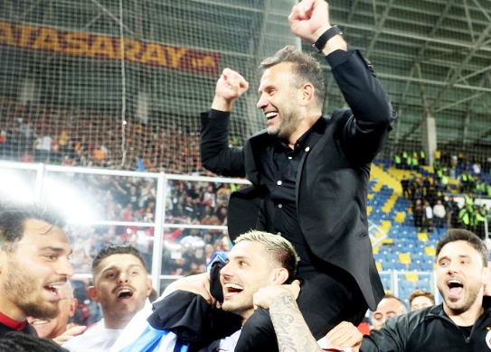 Foto - Galatasaray'a dünya yıldızı golcü geliyor... Çağrı üstüne çağrı yapmaya başladılar!