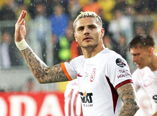 Foto - Galatasaray'a dünya yıldızı golcü geliyor... Çağrı üstüne çağrı yapmaya başladılar!