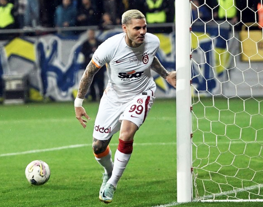 Foto - Galatasaray'a dünya yıldızı golcü geliyor... Çağrı üstüne çağrı yapmaya başladılar!