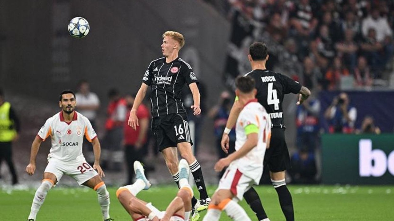 Foto - Galatasaray’a Frankfurt şoku! 5-1’lik mağlubiyet sonrası eleştiri yağmuru