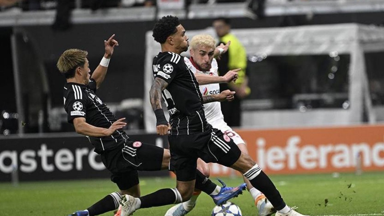 Foto - Galatasaray’a Frankfurt şoku! 5-1’lik mağlubiyet sonrası eleştiri yağmuru