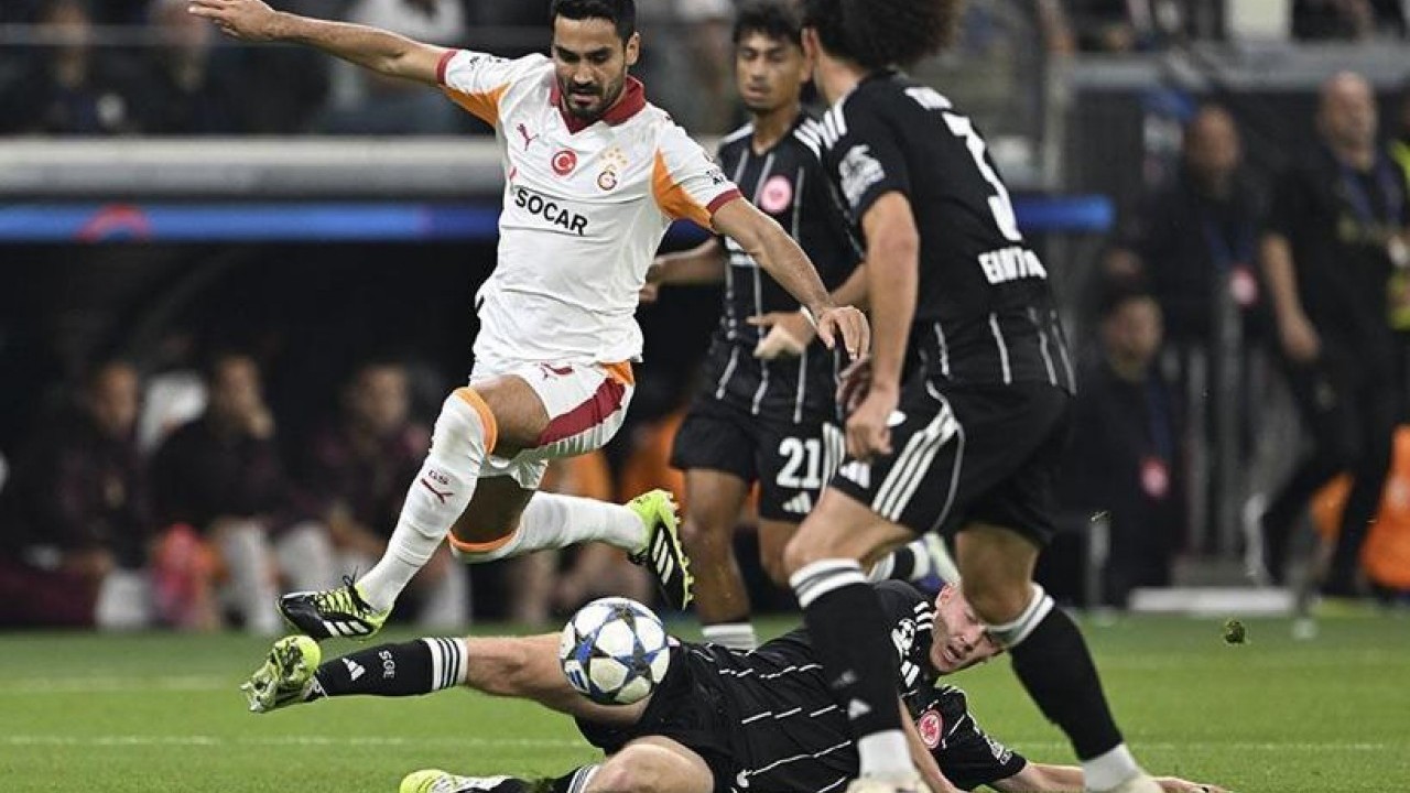 Foto - Galatasaray’a Frankfurt şoku! 5-1’lik mağlubiyet sonrası eleştiri yağmuru