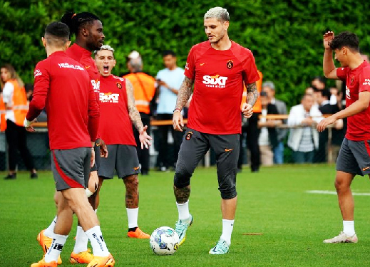 Foto - Galatasaray'a gelecek yıldız önce menajerini yolluyor! Derbi için: Müthiş proje...