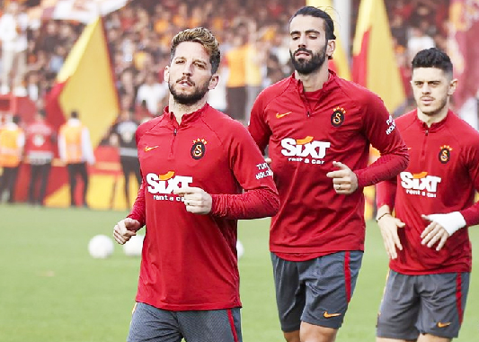 Foto - Galatasaray'a gelecek yıldız önce menajerini yolluyor! Derbi için: Müthiş proje...