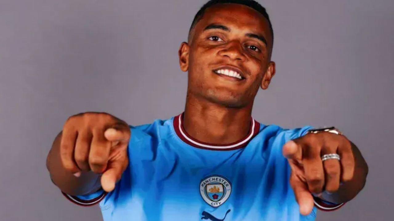 Galatasaray’a kötü haber: Akanji, Galata değil Kristal Saray'a! Stoperde elde var 0