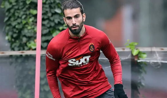 Foto - Galatasaray'a kötü haber: Yıldız ismi istiyor! Yönetim bu işe ne diyecek?